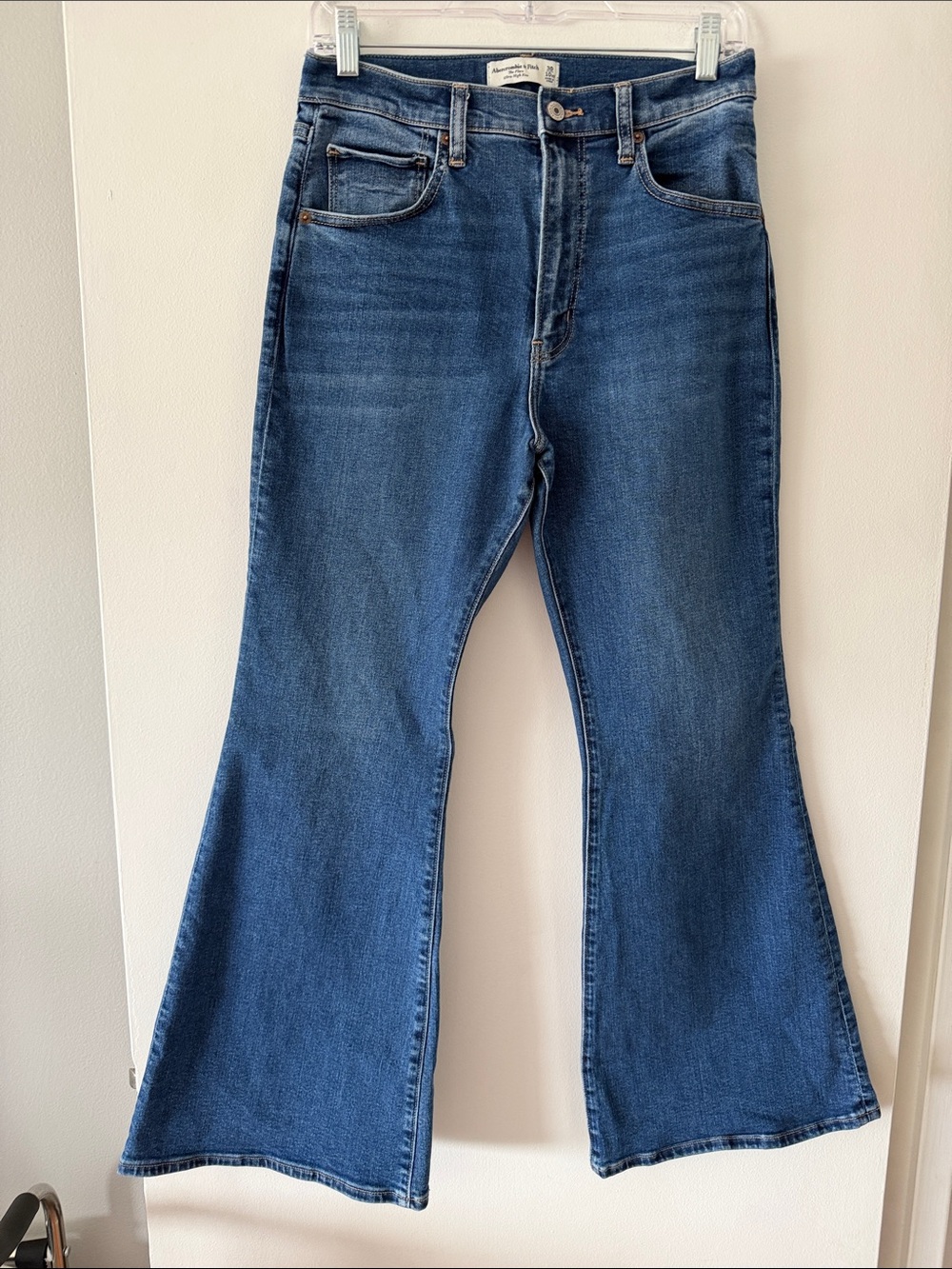 Abercrombie & Fitch The Flare Ultra High Rise Jeans Size 30/10XS extra short
